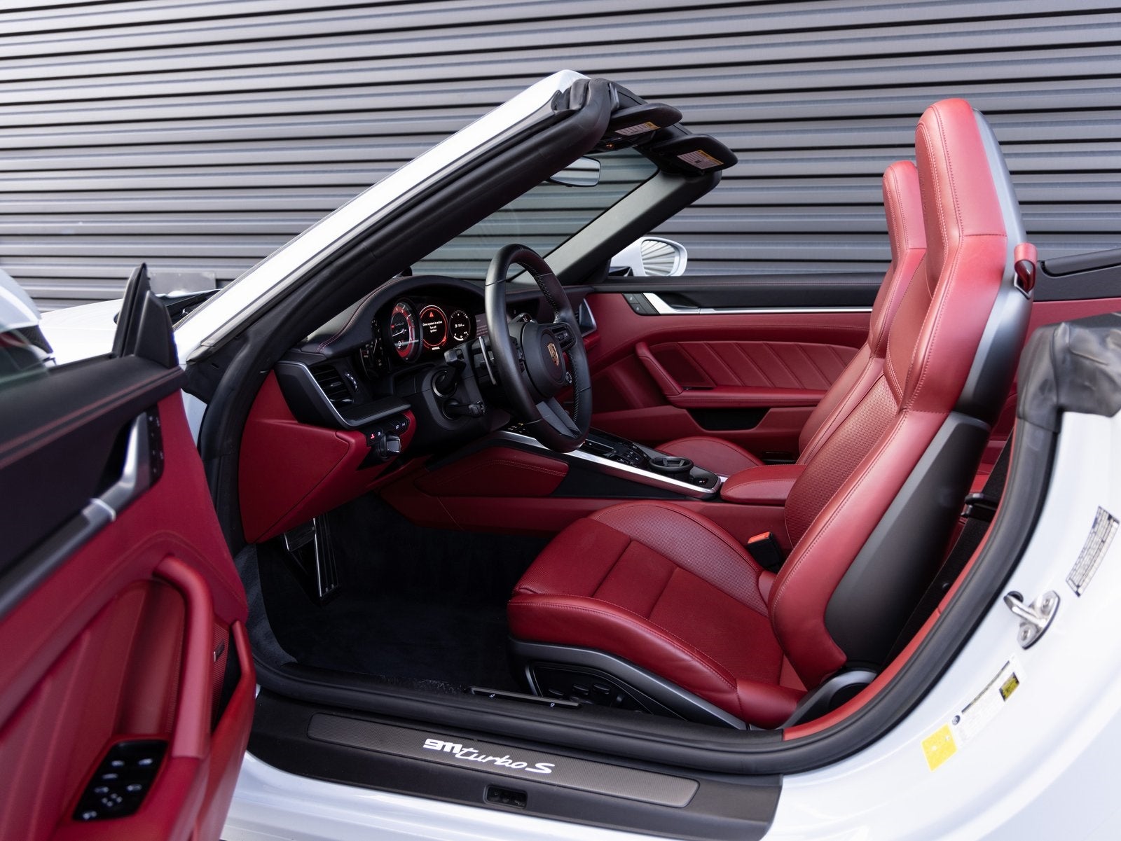 2023 Porsche 911 911 Turbo S Cabriolet (MY23)