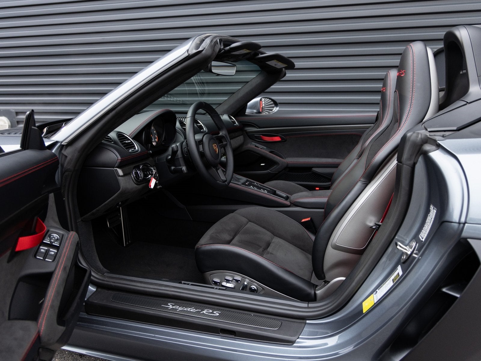 2025 Porsche 718 718 Spyder RS