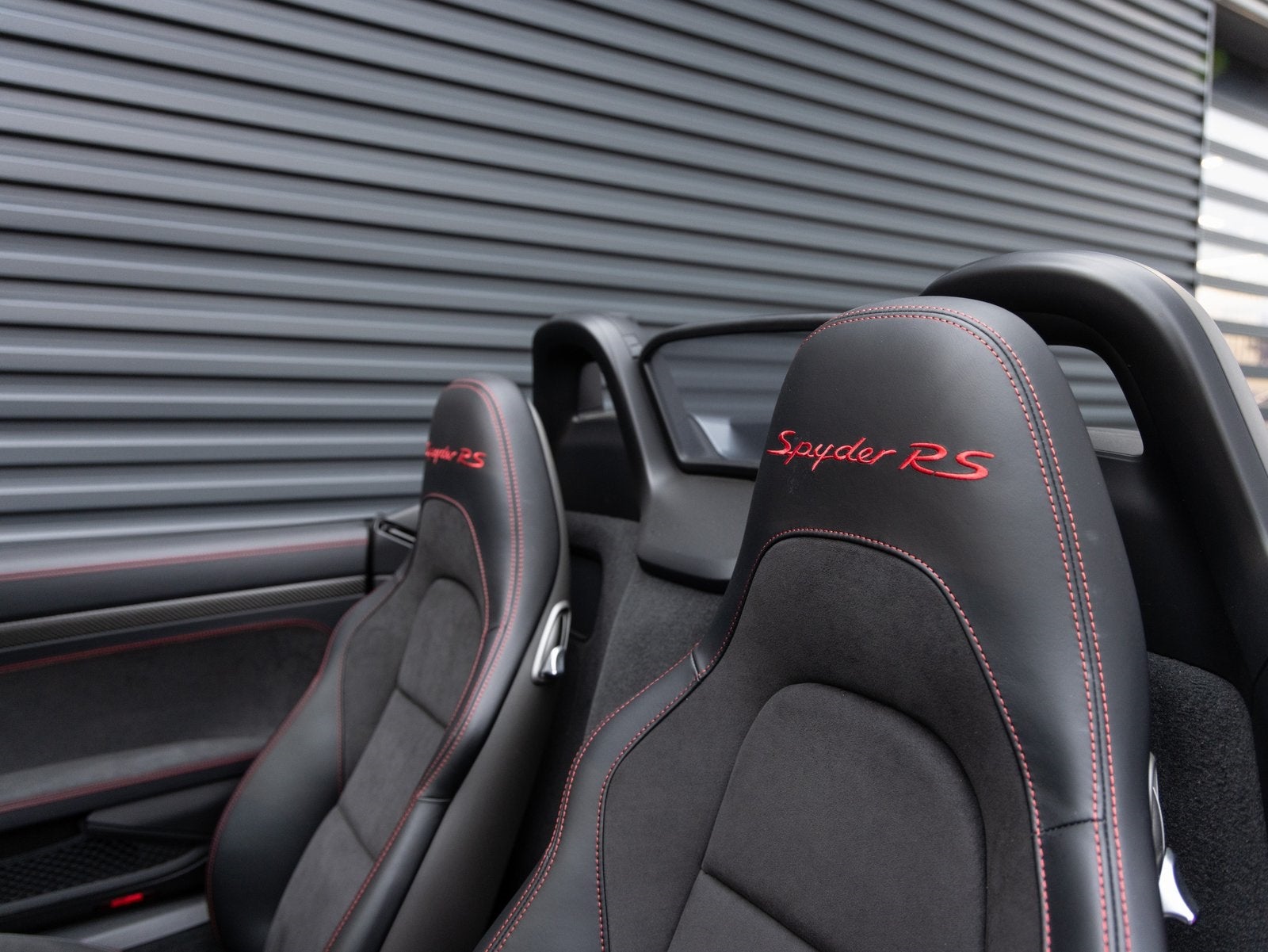 2025 Porsche 718 718 Spyder RS