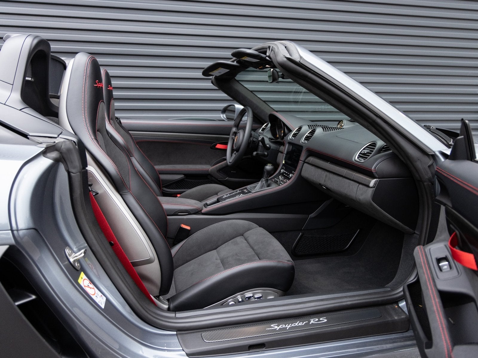 2025 Porsche 718 718 Spyder RS