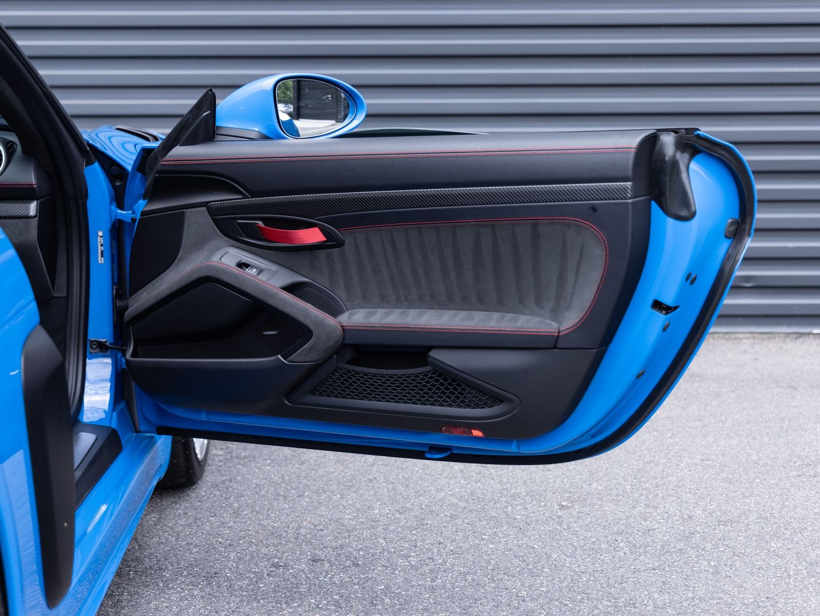 2025 Porsche 718 Spyder RS