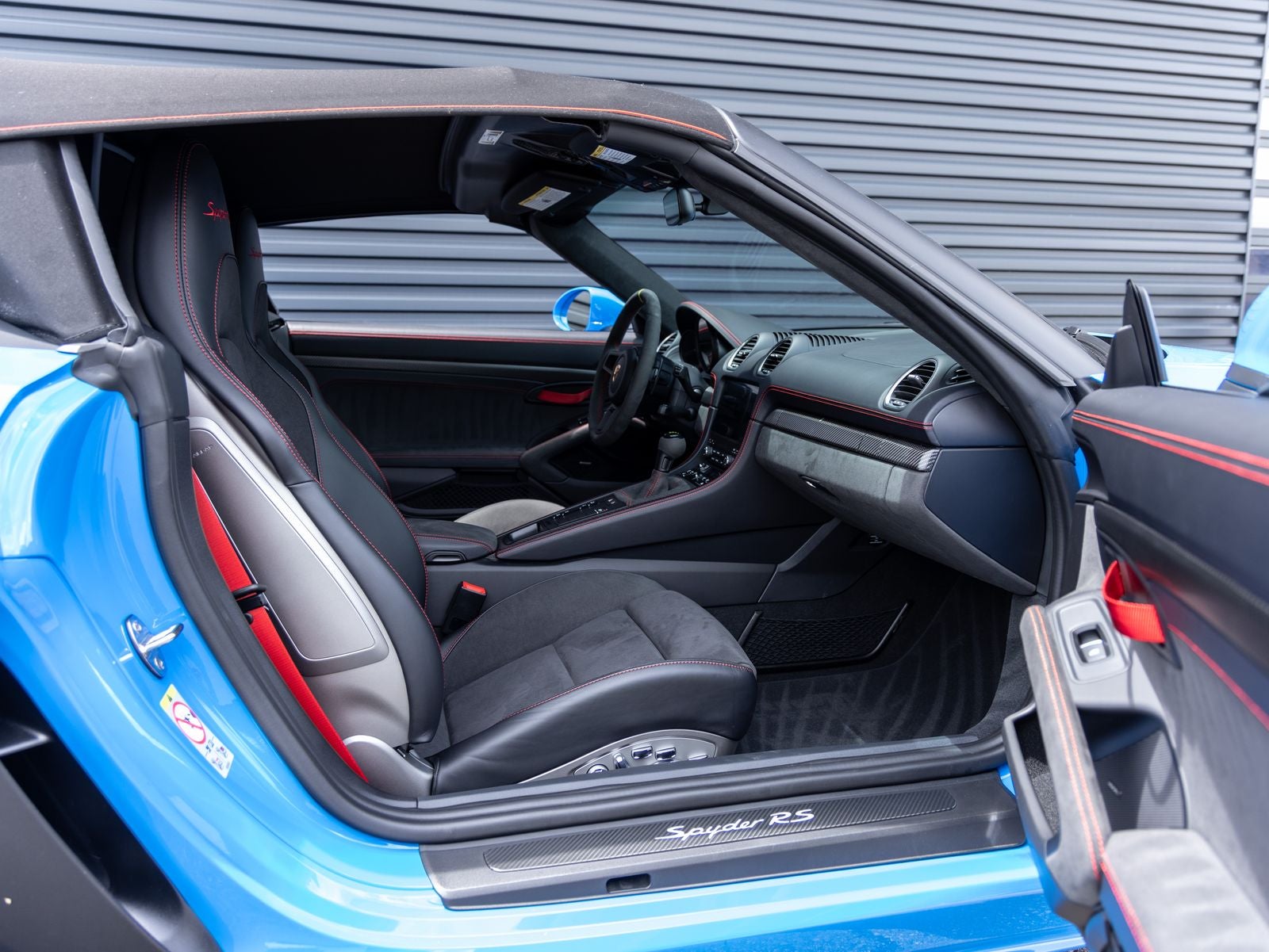 2025 Porsche 718 Spyder RS