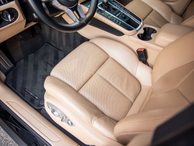 2021 Porsche Macan Macan