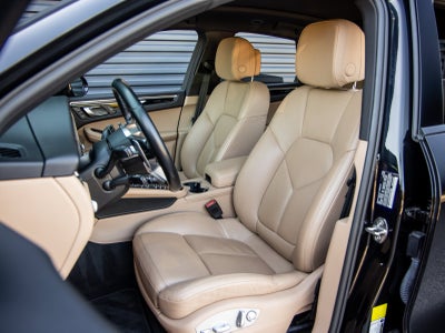 2021 Porsche Macan Macan