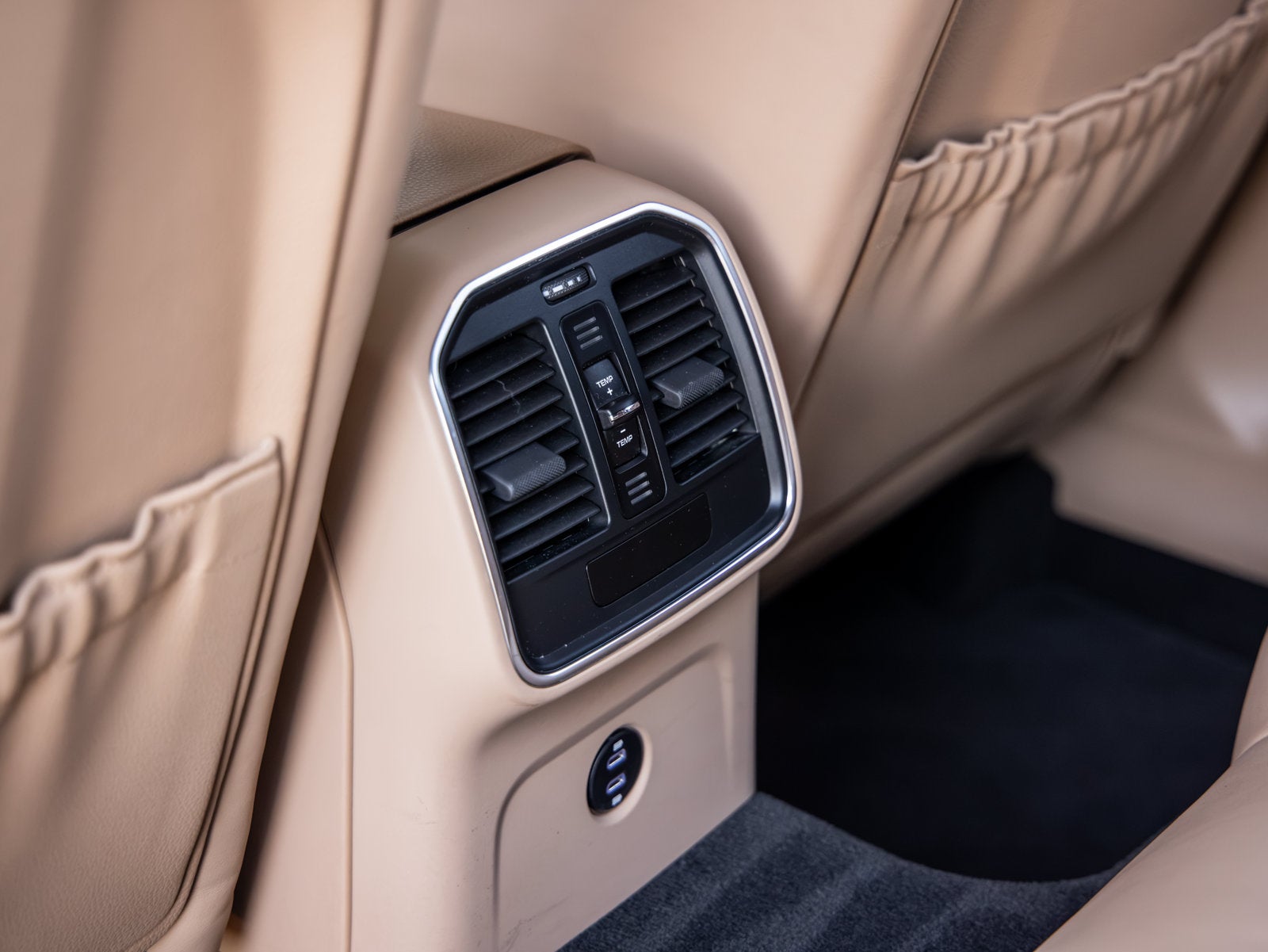 2021 Porsche Macan Macan