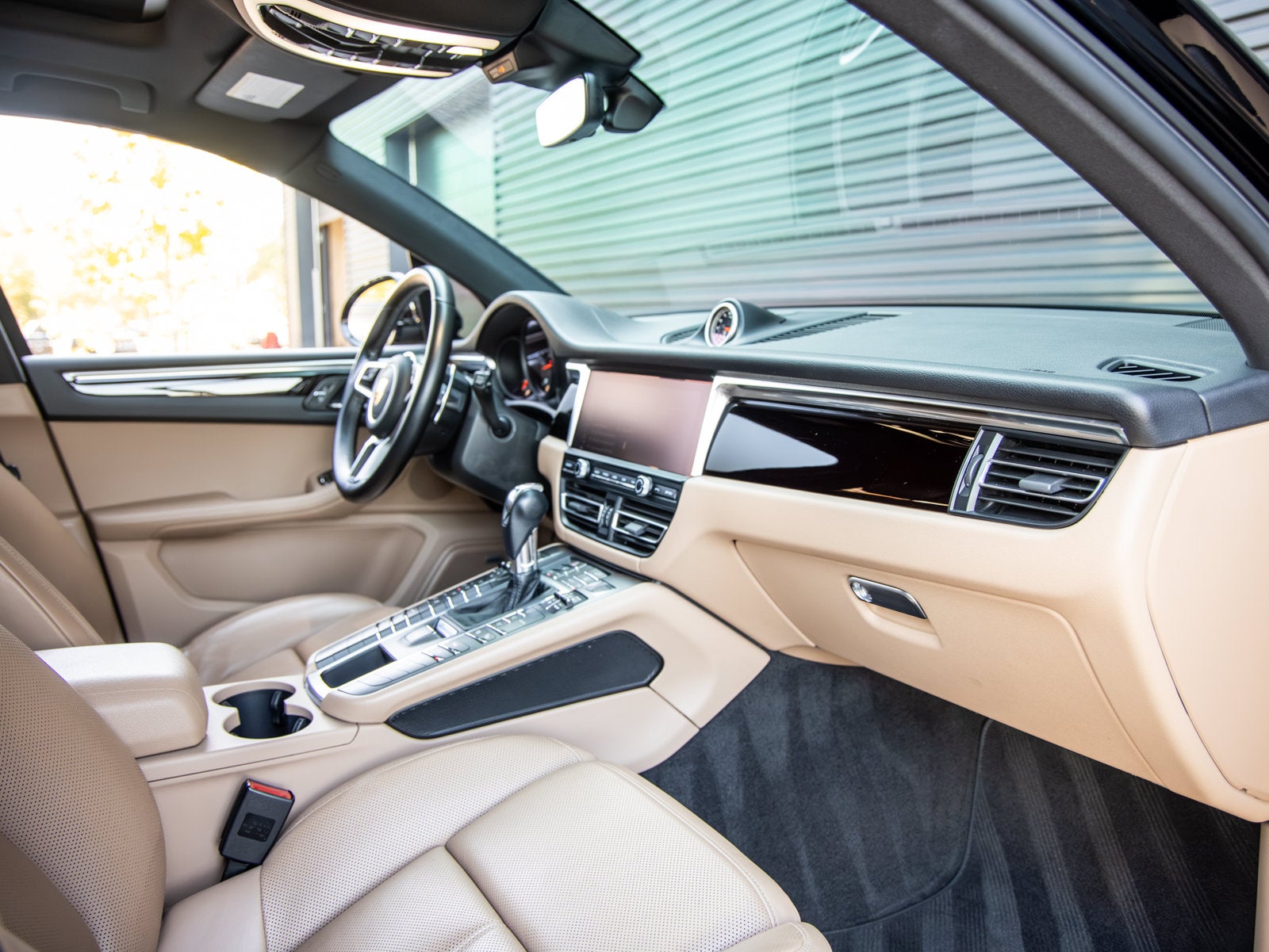 2021 Porsche Macan Macan