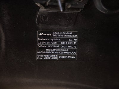 2021 Porsche Macan Macan
