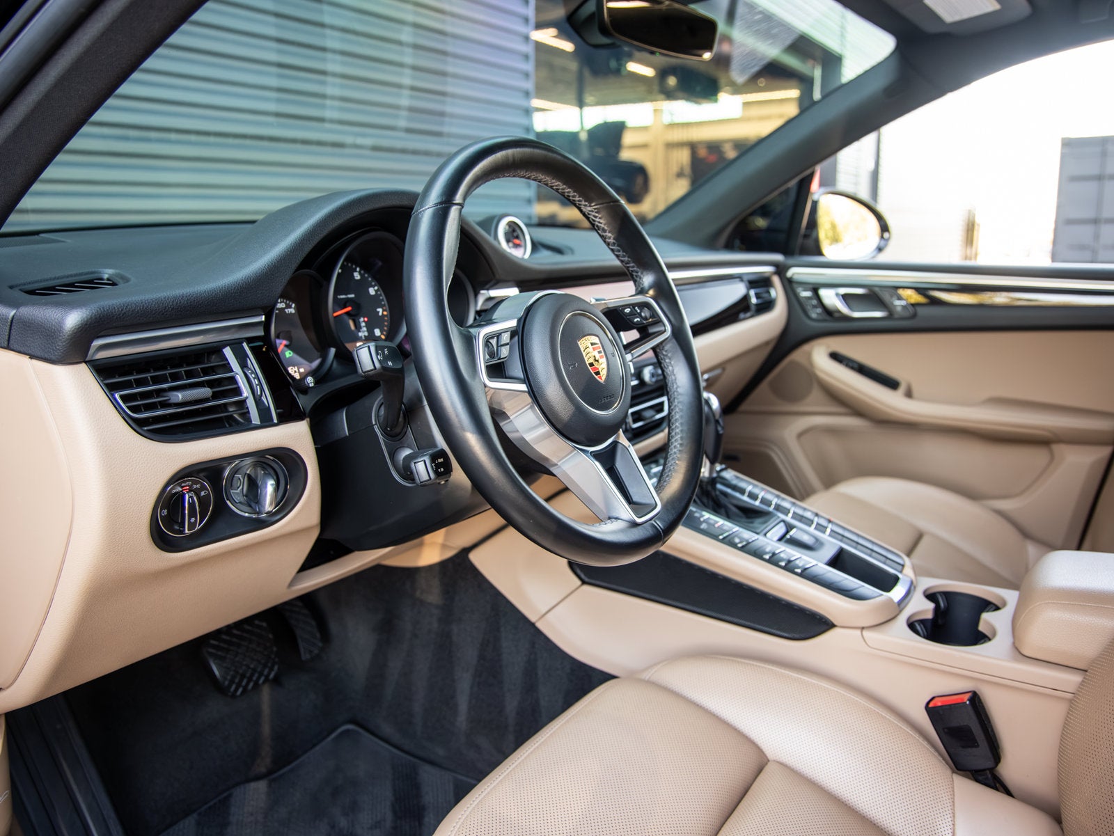 2021 Porsche Macan Macan