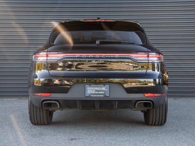 2021 Porsche Macan Macan
