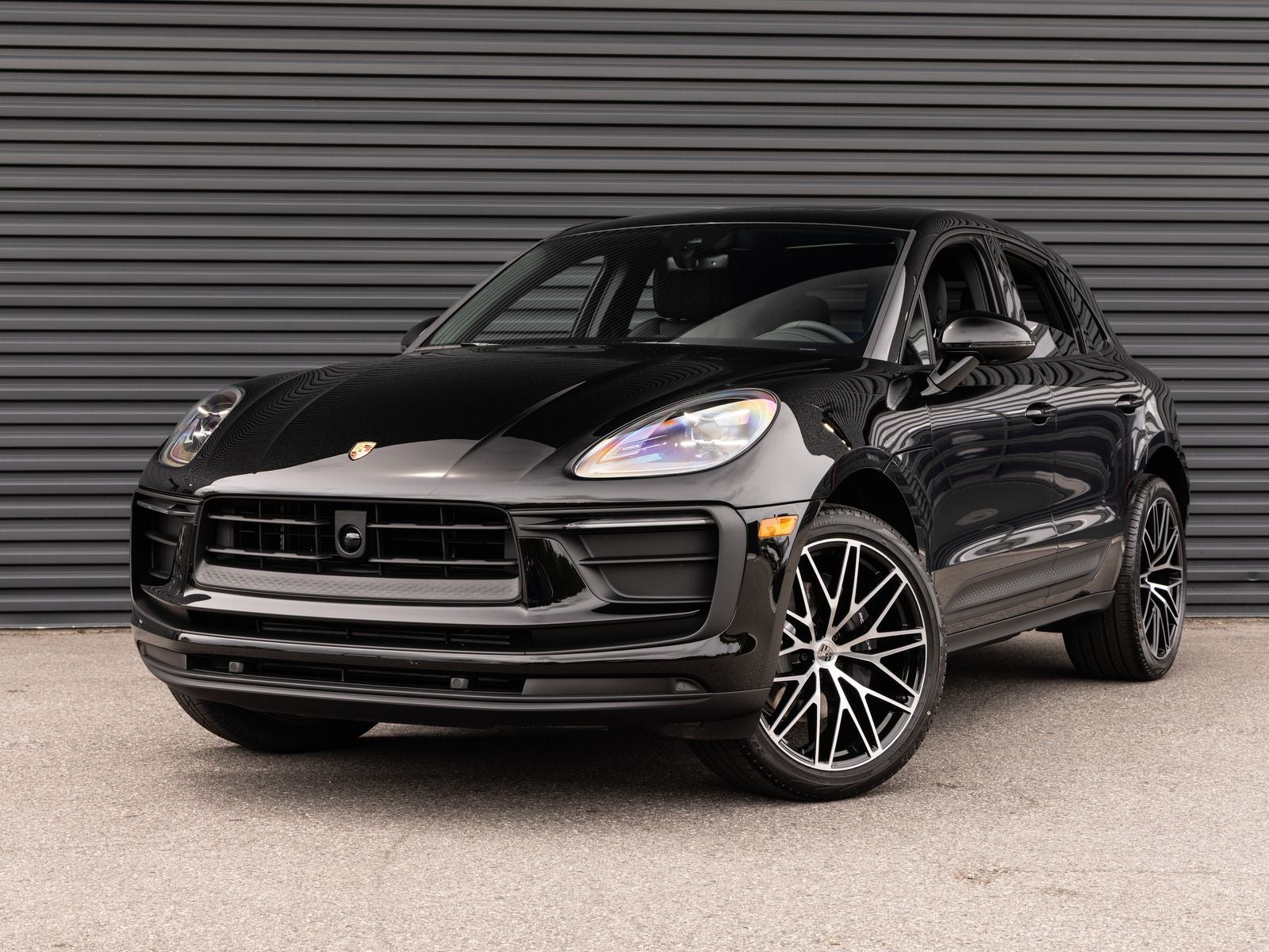 2026 Porsche Macan AWD