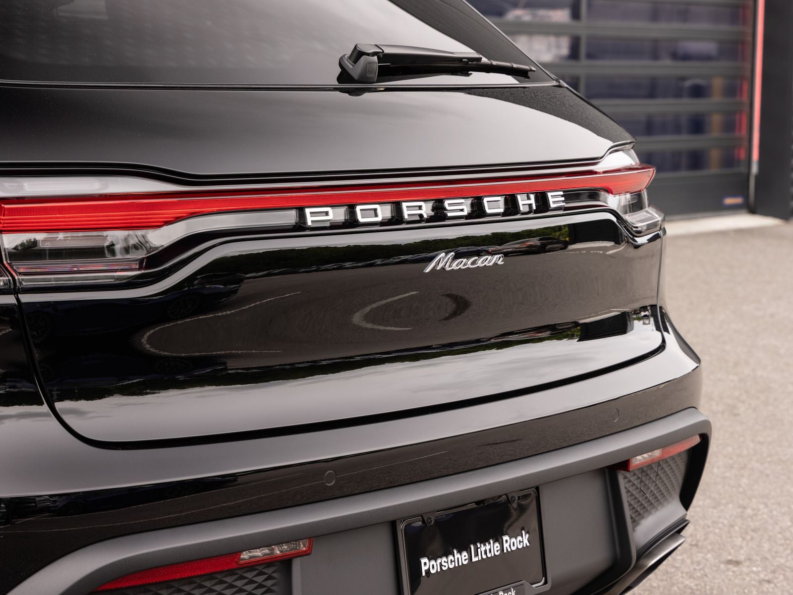2026 Porsche Macan AWD