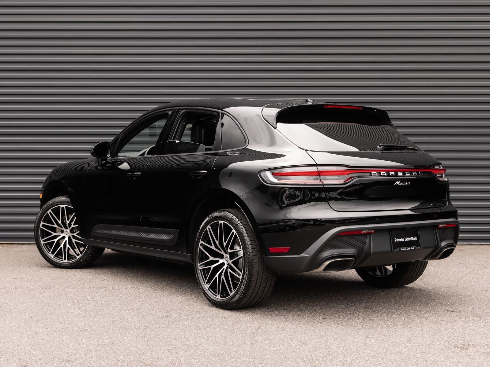 2026 Porsche Macan AWD