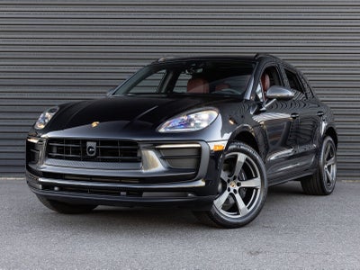2025 Porsche Macan T