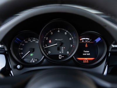 2025 Porsche Macan T