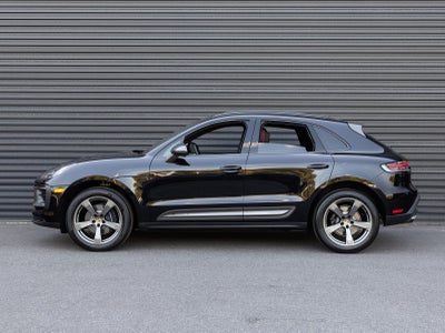 2025 Porsche Macan T