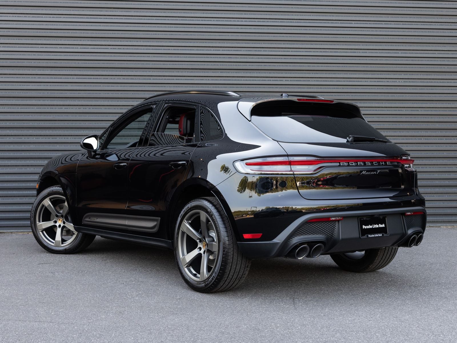 2025 Porsche Macan T