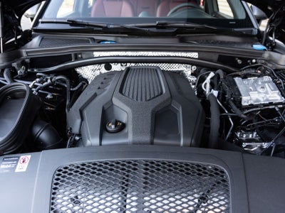 2025 Porsche Macan T