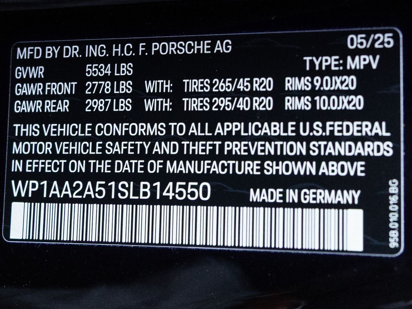 2025 Porsche Macan T