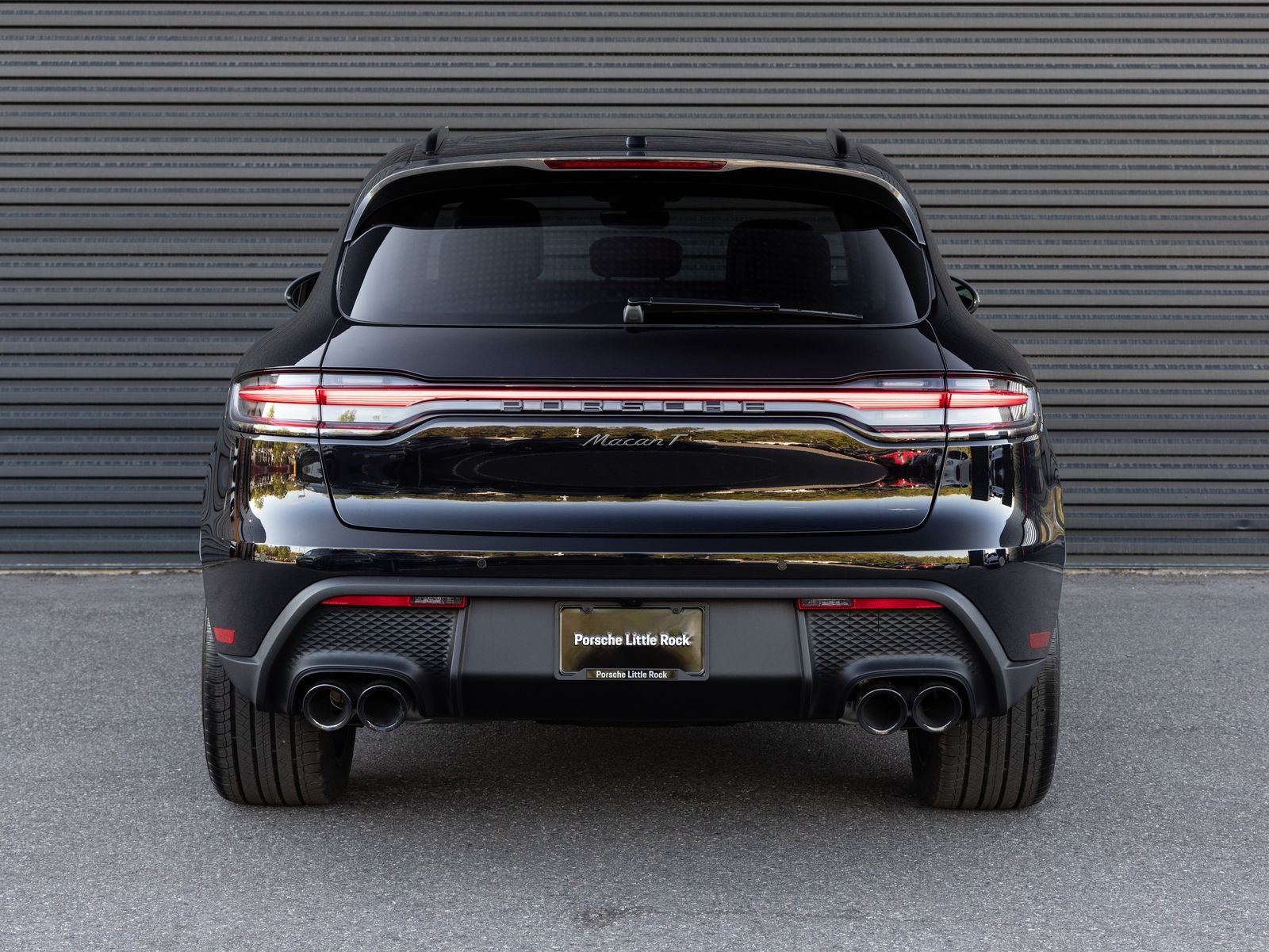 2025 Porsche Macan T