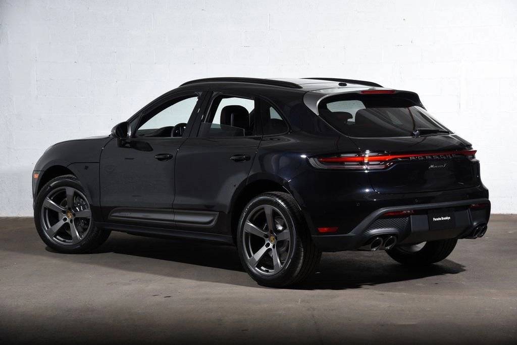 2025 Porsche Macan Macan T