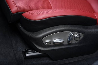 2025 Porsche Macan Macan T