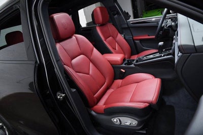 2025 Porsche Macan Macan T