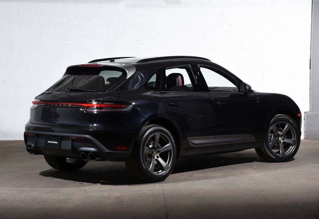 2025 Porsche Macan Macan T