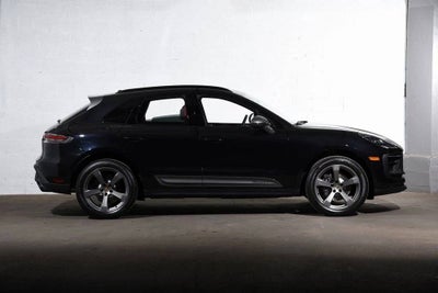 2025 Porsche Macan Macan T