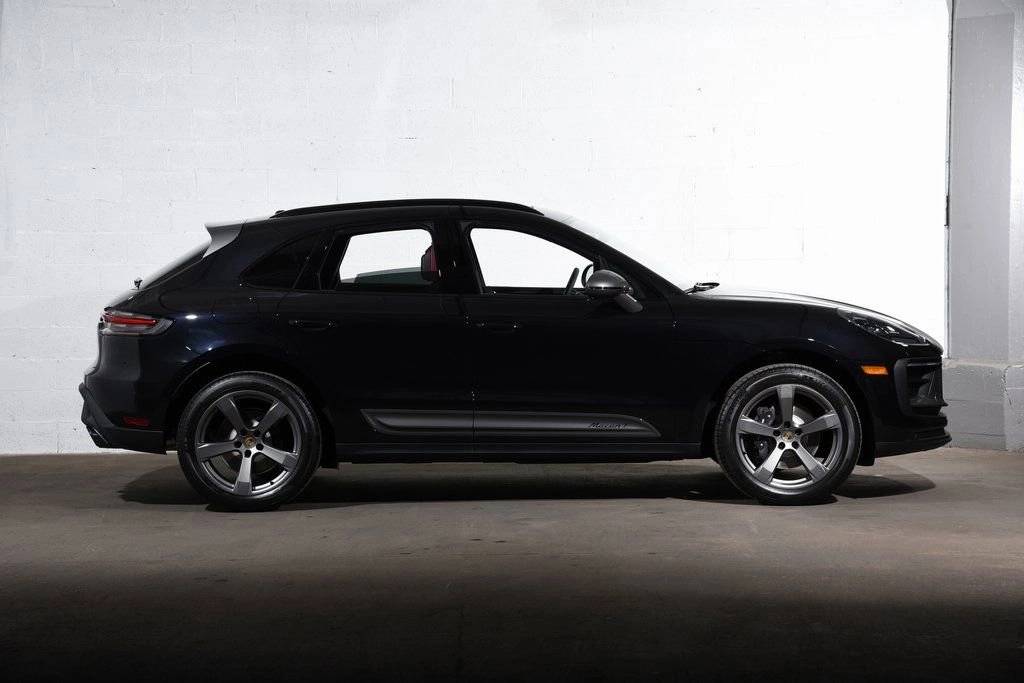 2025 Porsche Macan Macan T