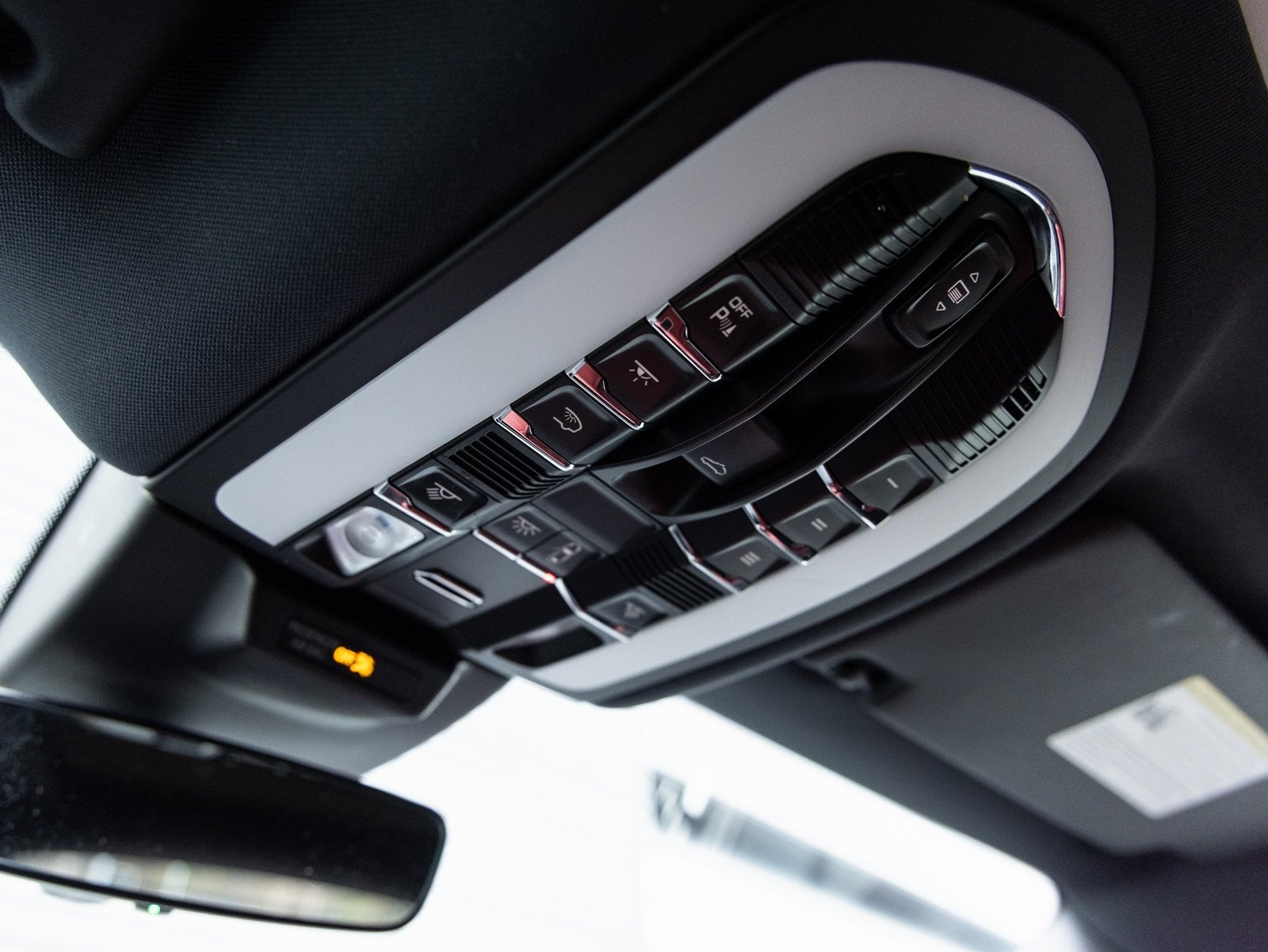 2024 Porsche Macan Macan (MY24)