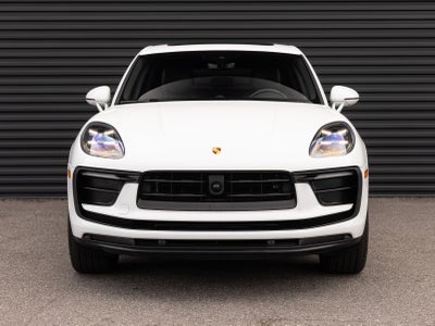 2025 Porsche Macan AWD