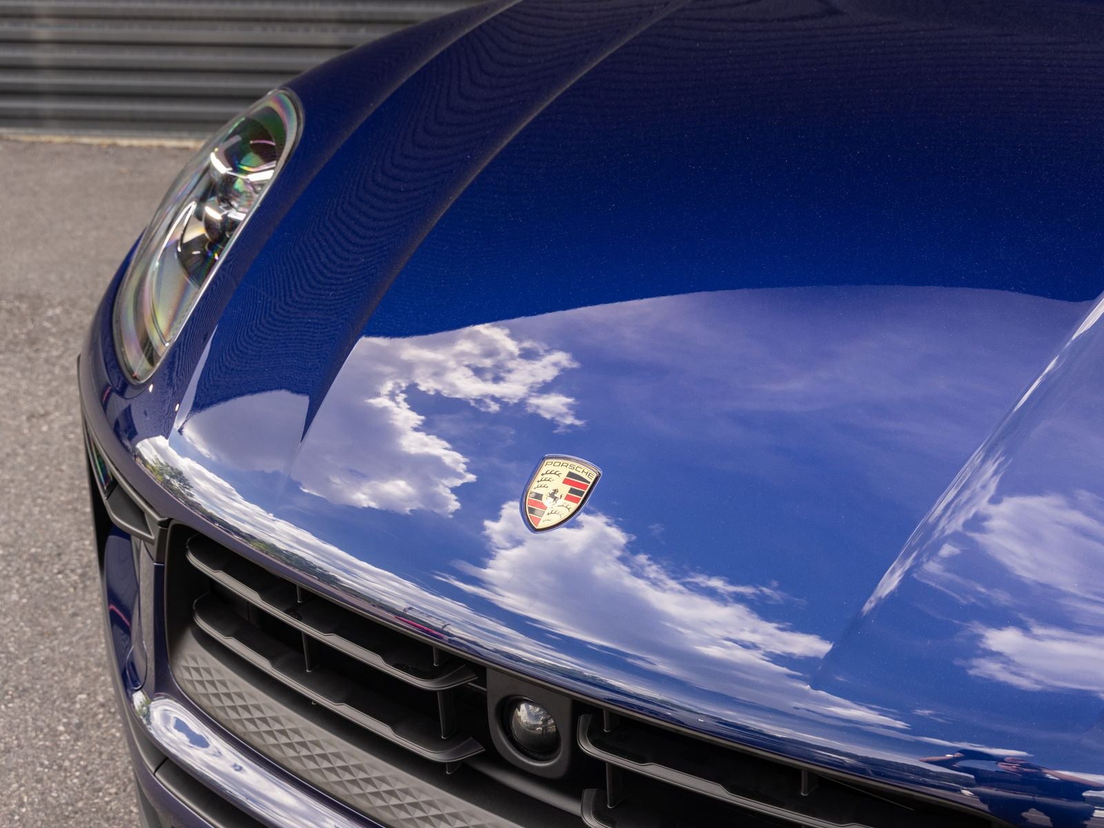 2025 Porsche Macan AWD