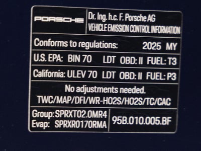 2025 Porsche Macan AWD