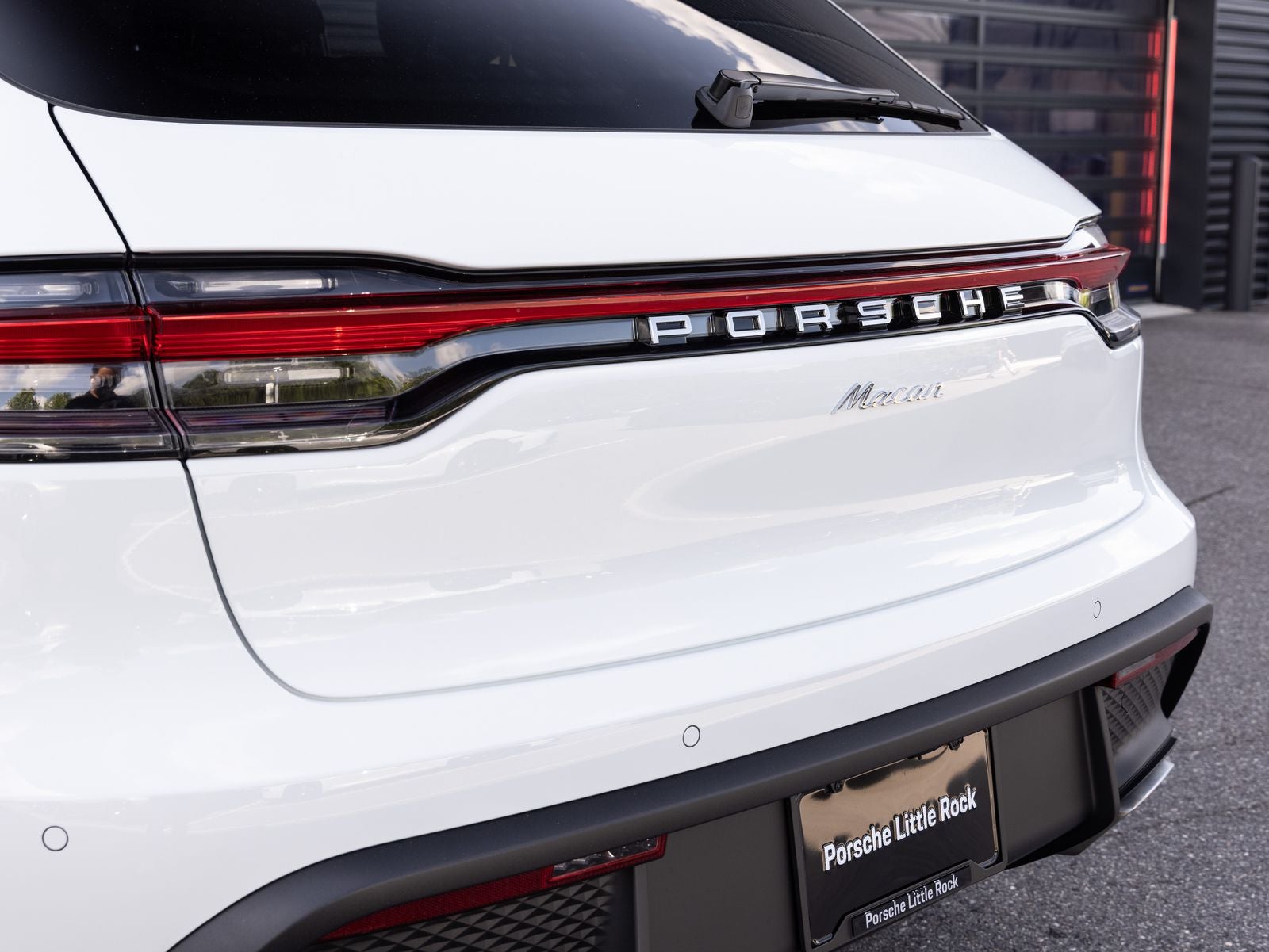 2026 Porsche Macan AWD