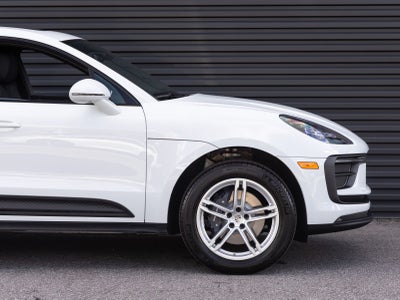 2026 Porsche Macan AWD