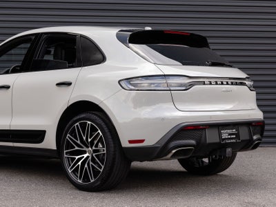 2025 Porsche Macan Macan