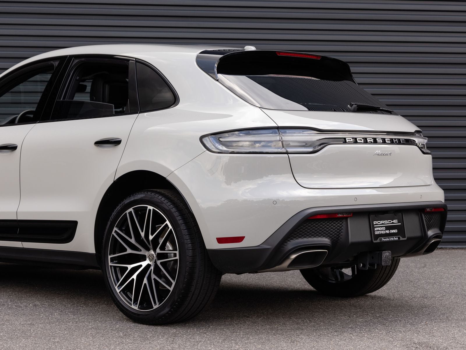 2025 Porsche Macan Macan