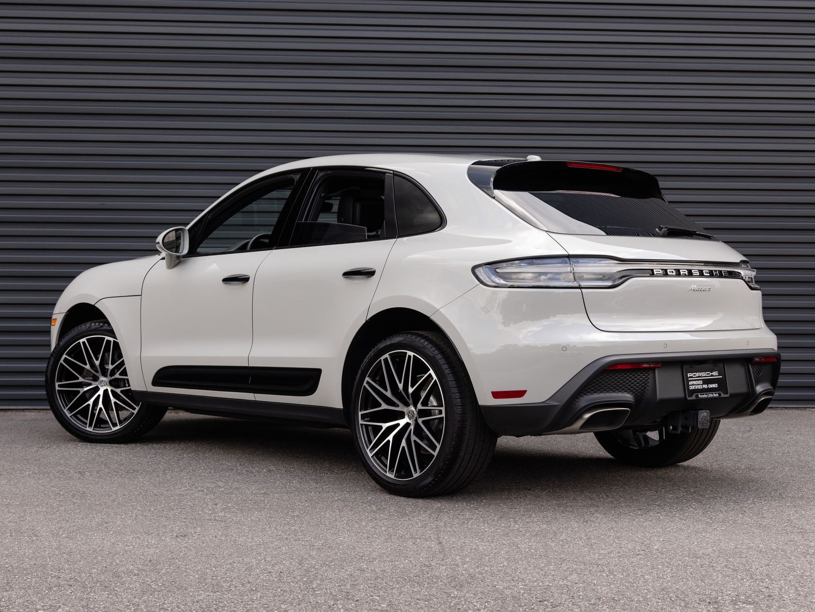 2025 Porsche Macan Macan