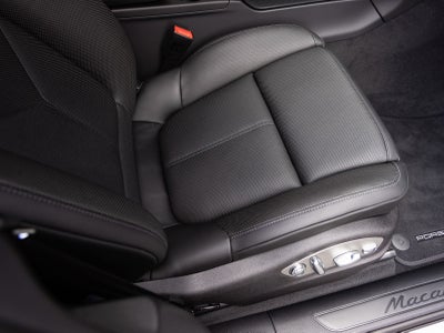 2025 Porsche Macan Macan