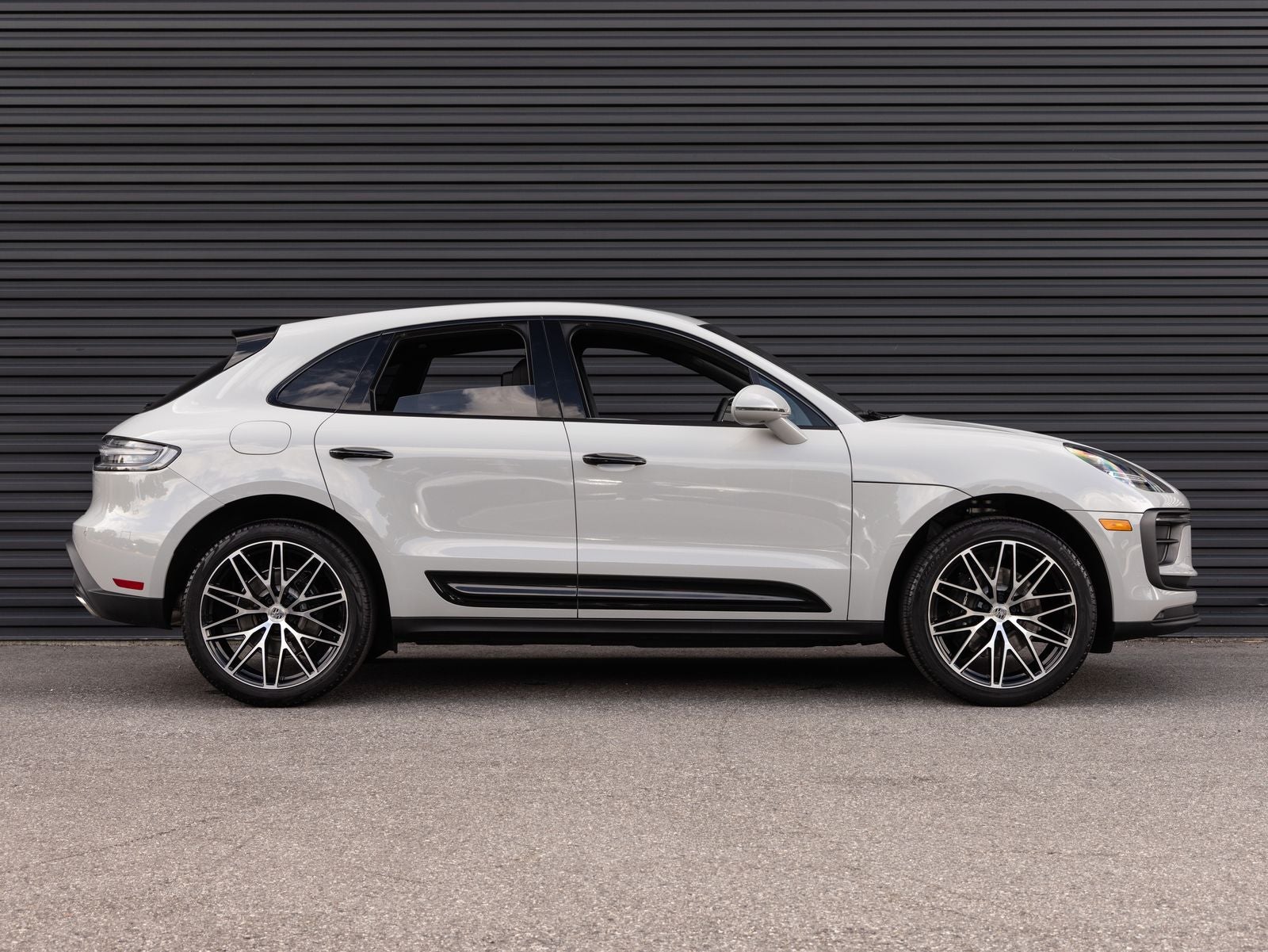 2025 Porsche Macan Macan