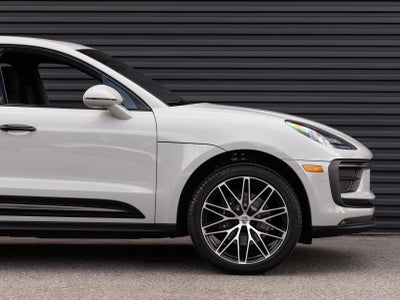 2025 Porsche Macan Macan