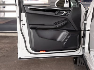 2025 Porsche Macan Macan