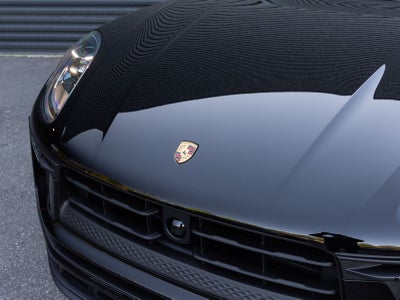 2026 Porsche Macan AWD