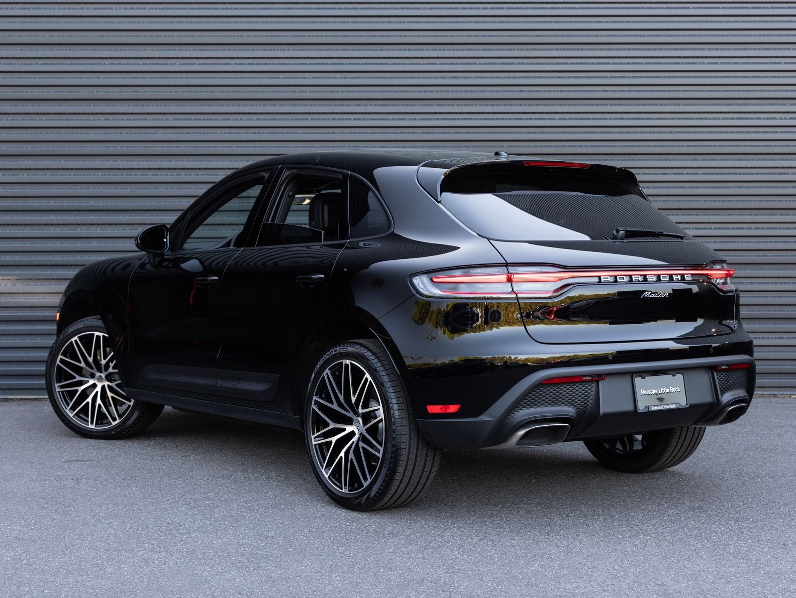 2026 Porsche Macan AWD