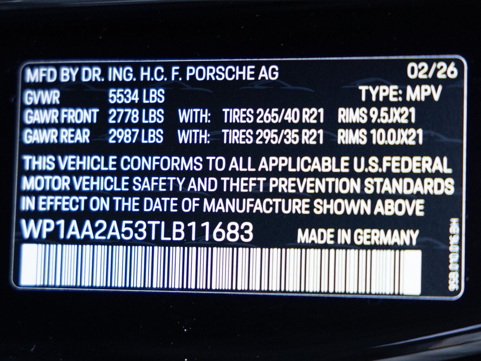 2026 Porsche Macan AWD