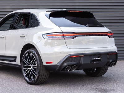 2026 Porsche Macan AWD