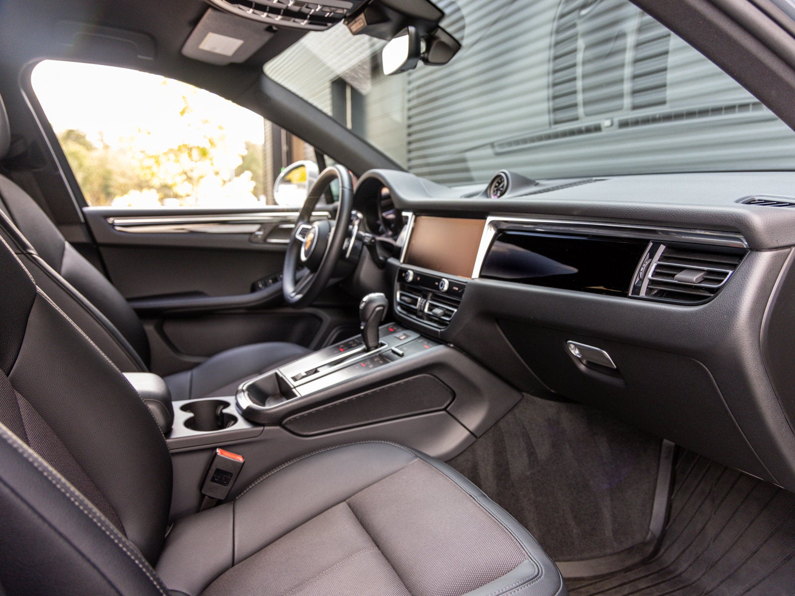 2025 Porsche Macan Macan
