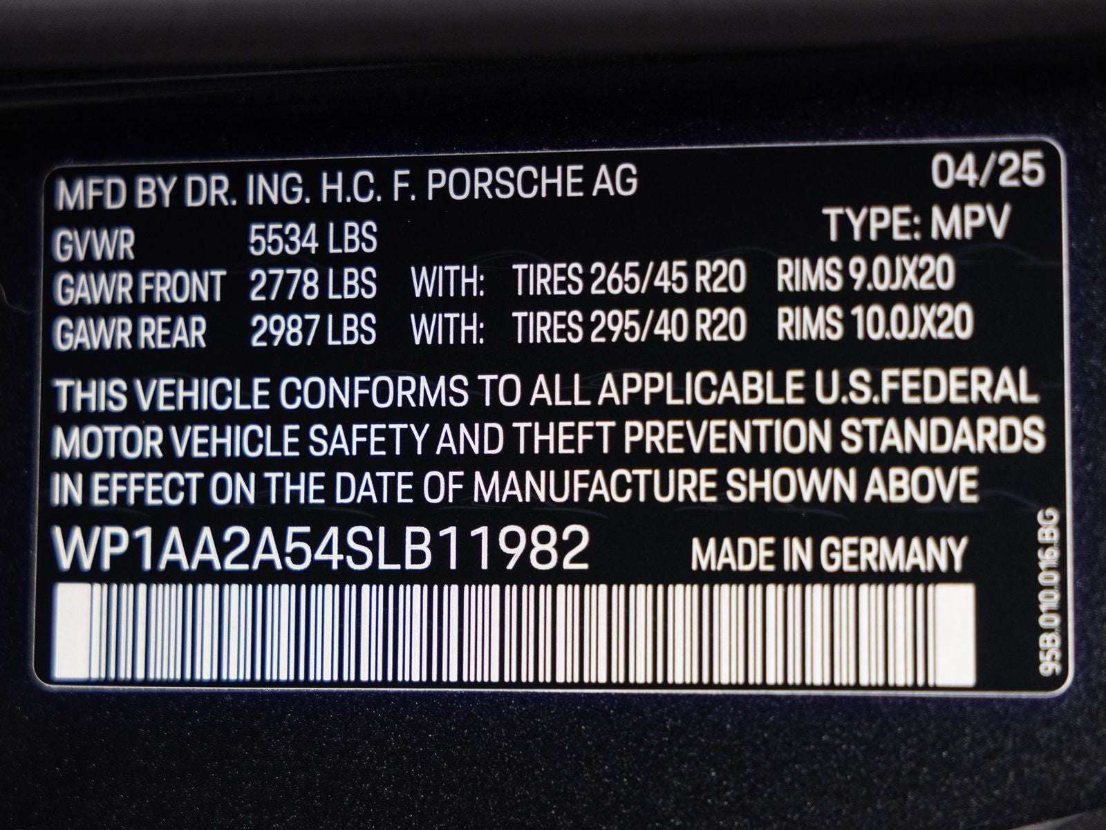 2025 Porsche Macan AWD