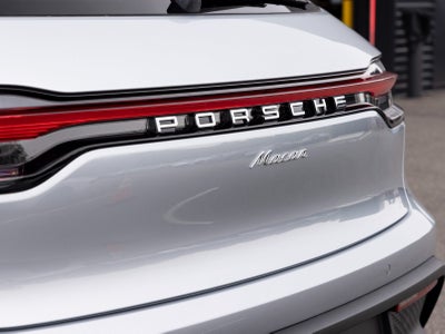 2025 Porsche Macan Macan