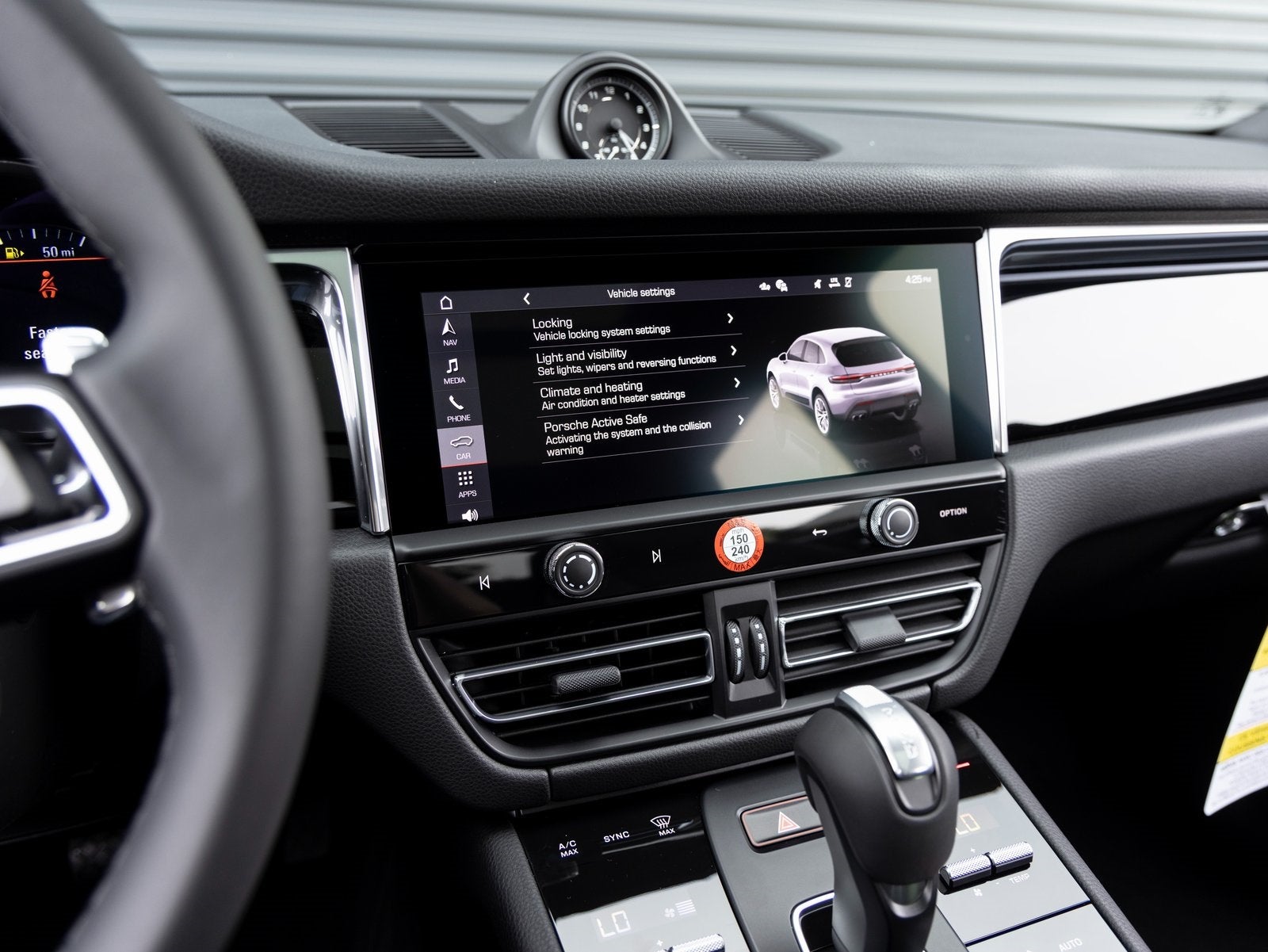 2025 Porsche Macan Macan